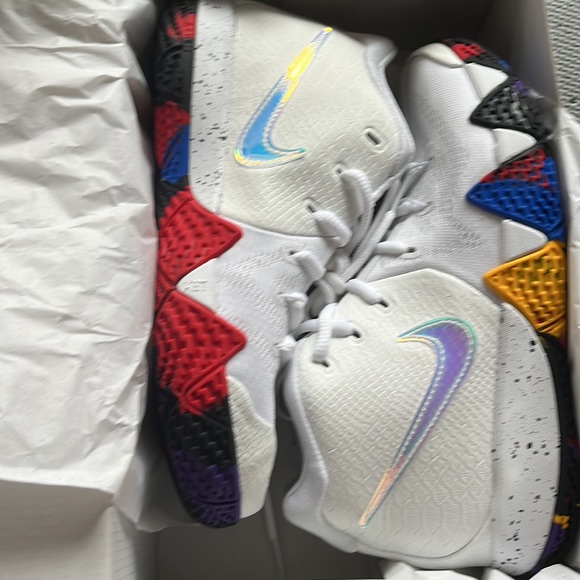 Brand new Kyrie 4 GS 4.5Y white / multicolour - Picture 7 of 8